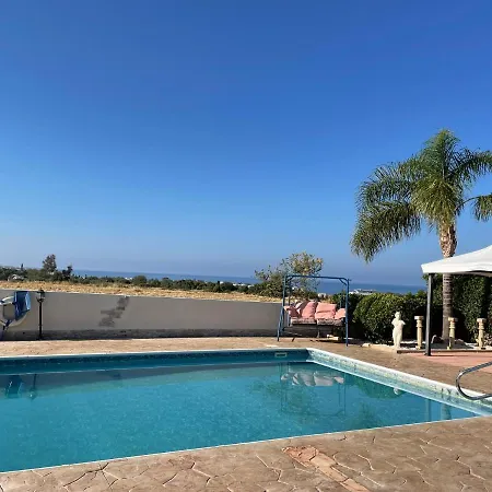 Coral Villa Coral Bay