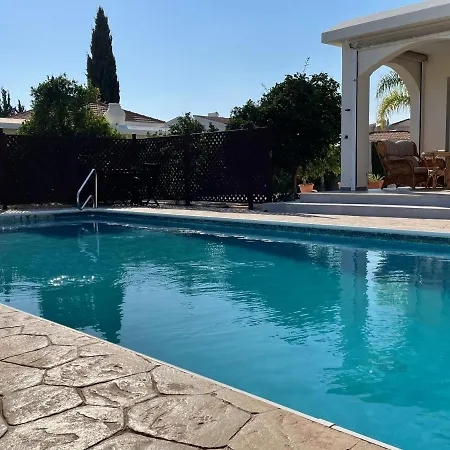 Coral Villa Coral Bay