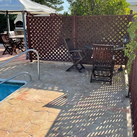 Coral Villa Coral Bay